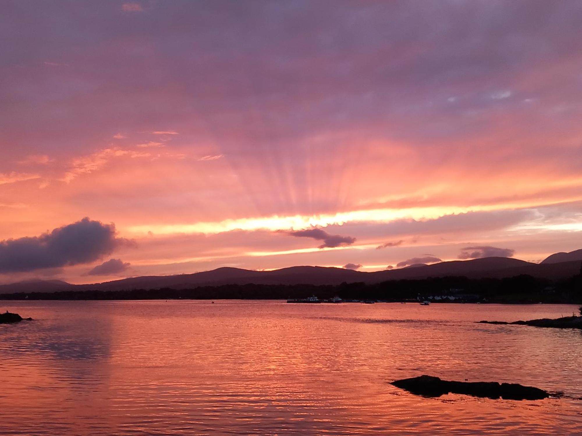 Watersedge Seaviews Hotel Kenmare Kültér fotó