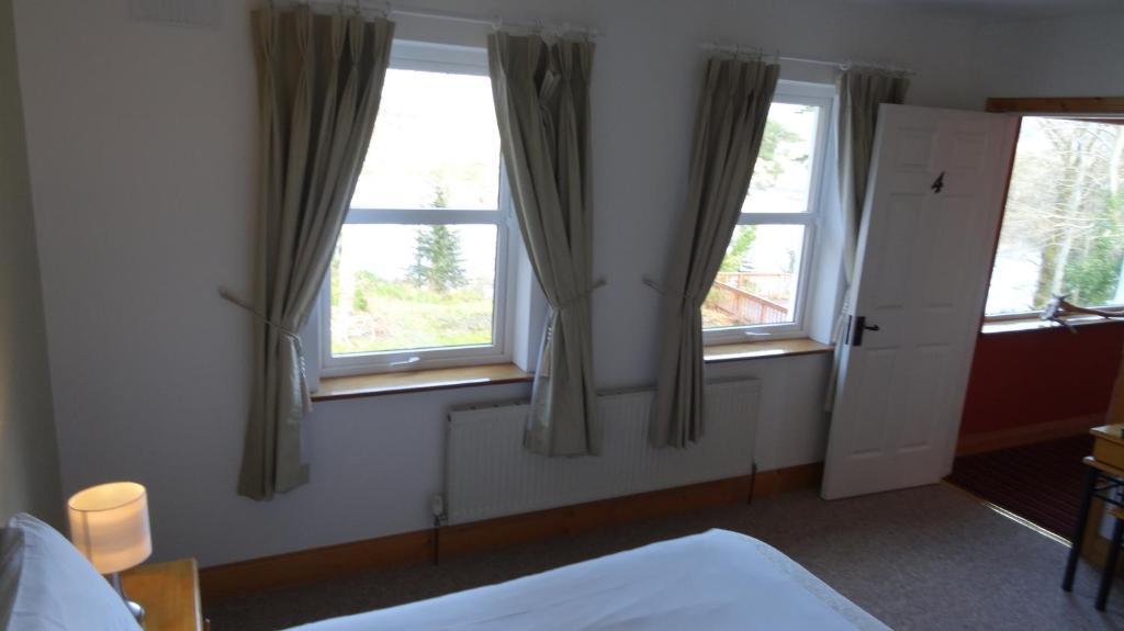 Watersedge Seaviews Hotel Kenmare Kültér fotó
